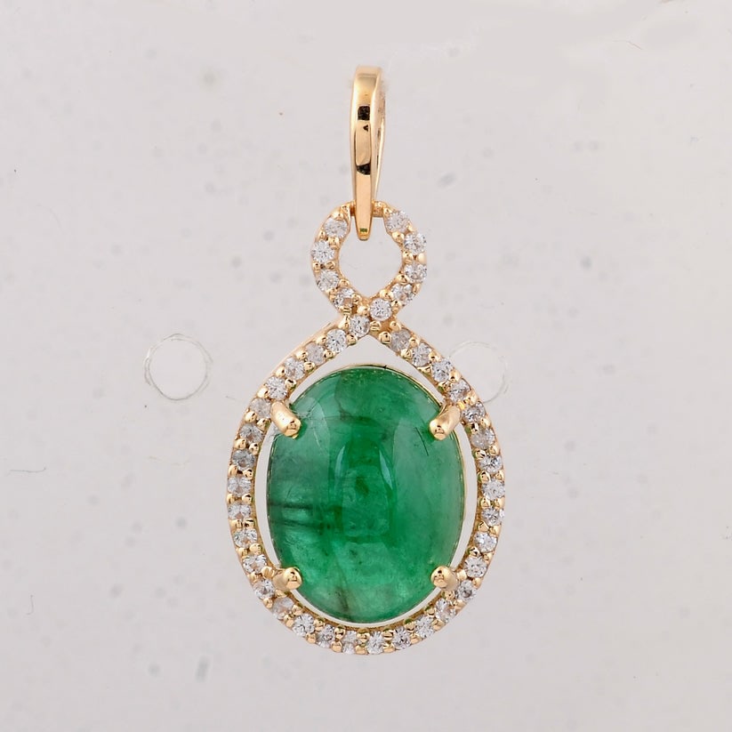 2.95 Ct Oval Emerald 9K Gold Pendant