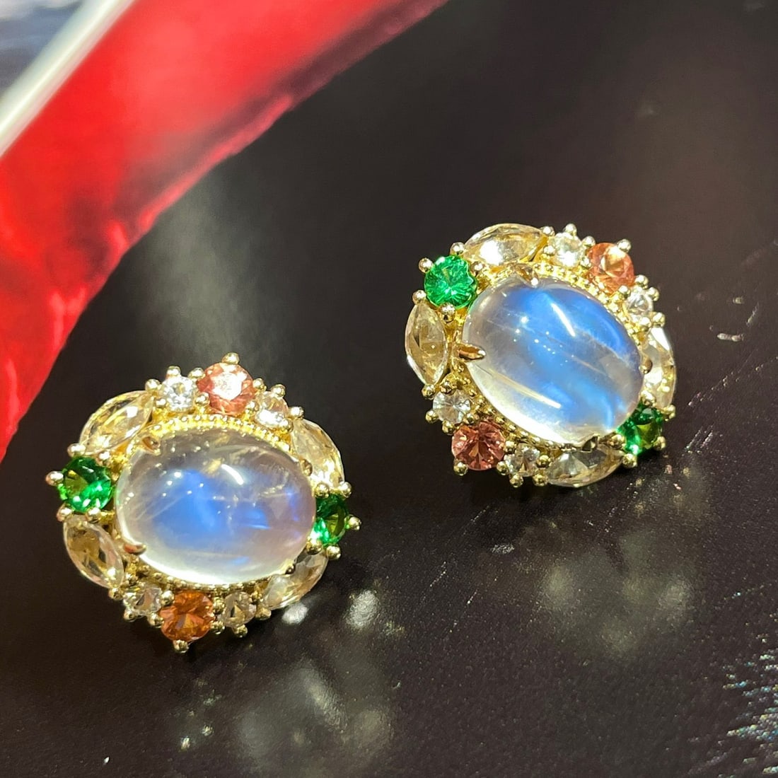 14K GOLD 4.28 CT NATURAL MOONSTONE & TSAVORITE & SAPPHIRE EARRINGS - 4
