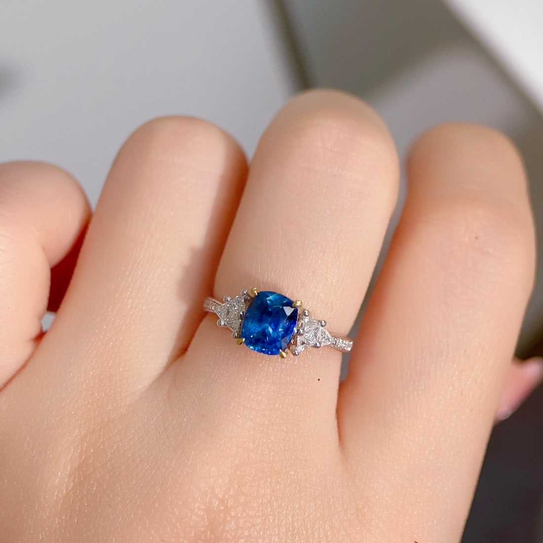 14K GOLD 2.08 CTW NATURAL SAPPHIRE & DIAMOND RING - 7