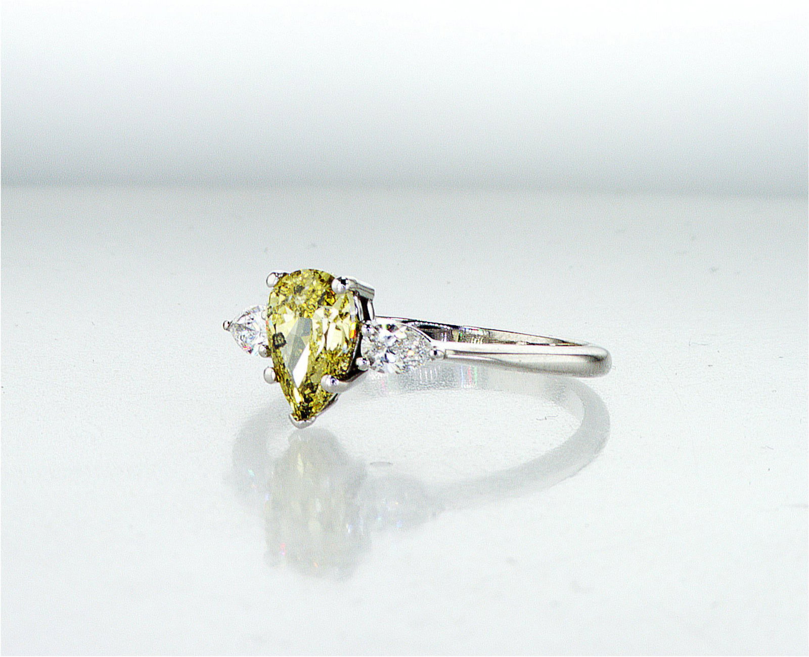 1.28cttw Natural Diamond & Natural Diamond Ring 14K White Gold 2.29 gr - 4