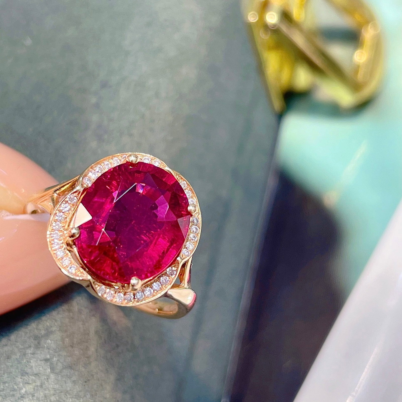 14K GOLD 3.72 CT NATURAL TOURMALINE & DIAMOND RING - 4