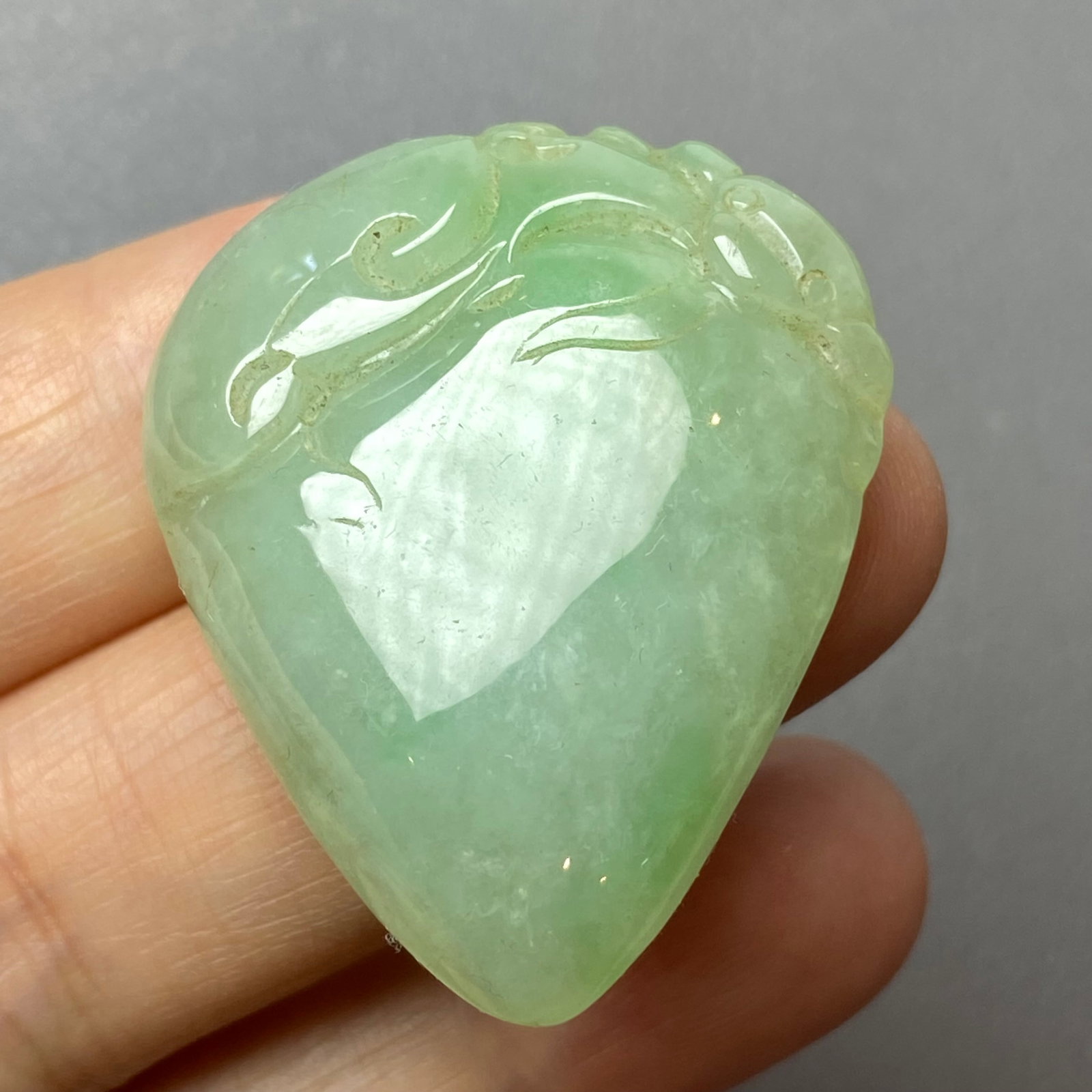 Antique Chinese Natural Icy Green Jadeite Jade carved Peach Lingzhi and Bat - 12