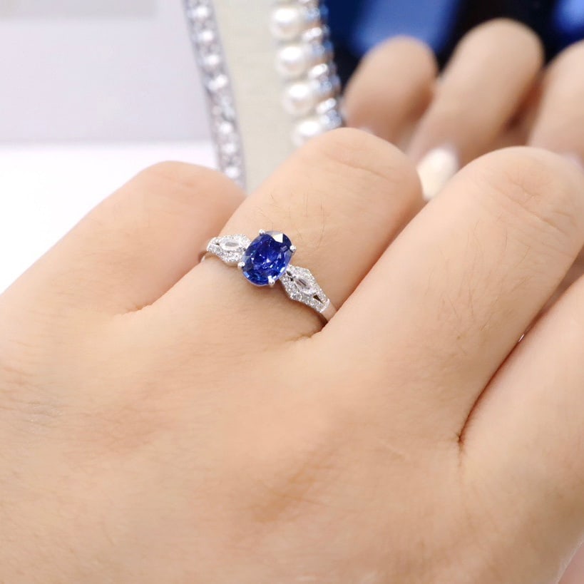 14K GOLD 0.97 CTW VIVID BLUE NATURAL SAPPHIRE & DIAMOND RING - 5