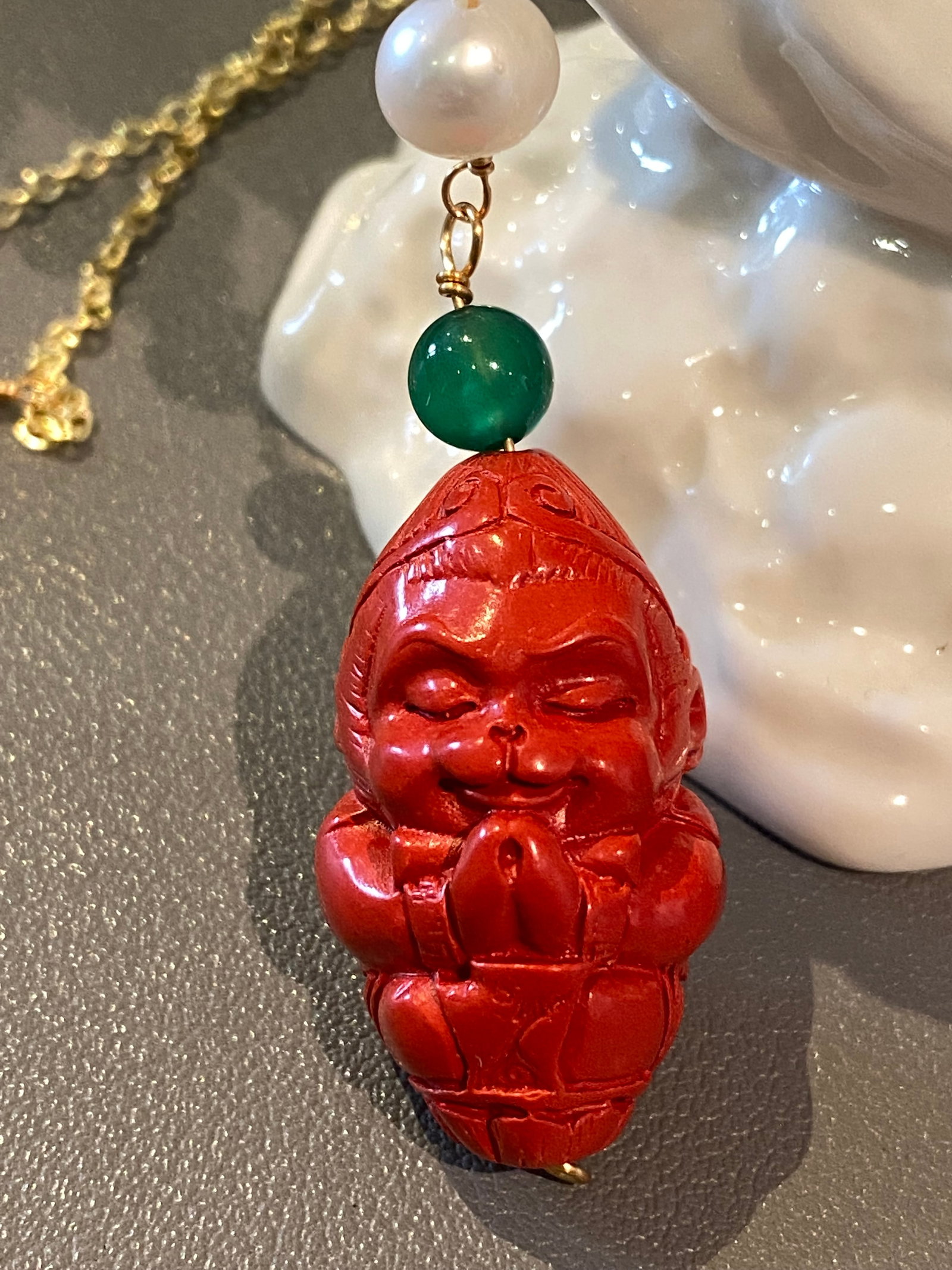 14k rolled gold Fresh Water Pearl nacklace with Cinnabar carved Monkey King Buddha Amulet - 4