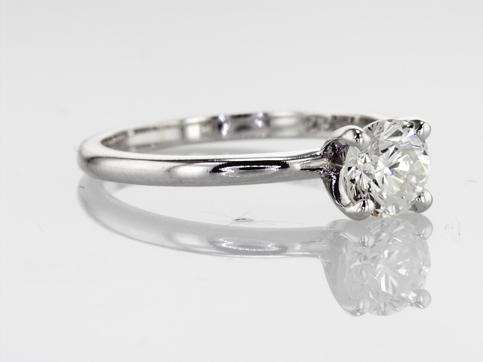0.90cttw Natural Diamond Ring 14K White Gold 2.43 gr - 3