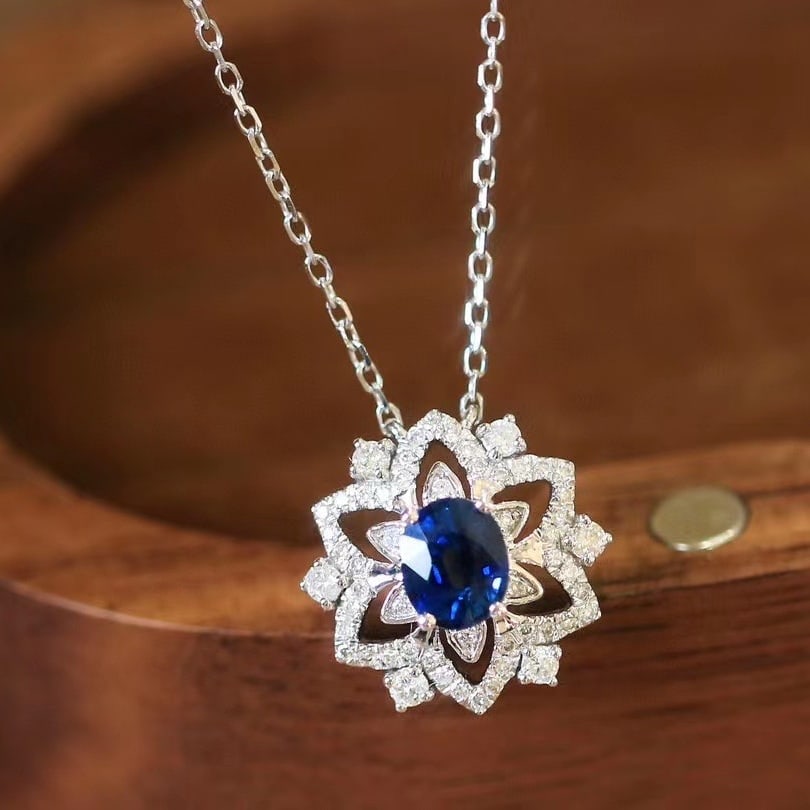 14K GOLD 0.84 CTW NATURAL SAPPHIRE & DIAMOND NECKLACE: Title:14K GOLD 0.84 CTW NATURAL SAPPHIRE & DIAMOND NECKLACE Description:Ref:230656306Gold Content:14K GoldMain Gemstone:SapphireNumber of stones:1Shape:OvalCarat Weight:0.60ct Color:Royal