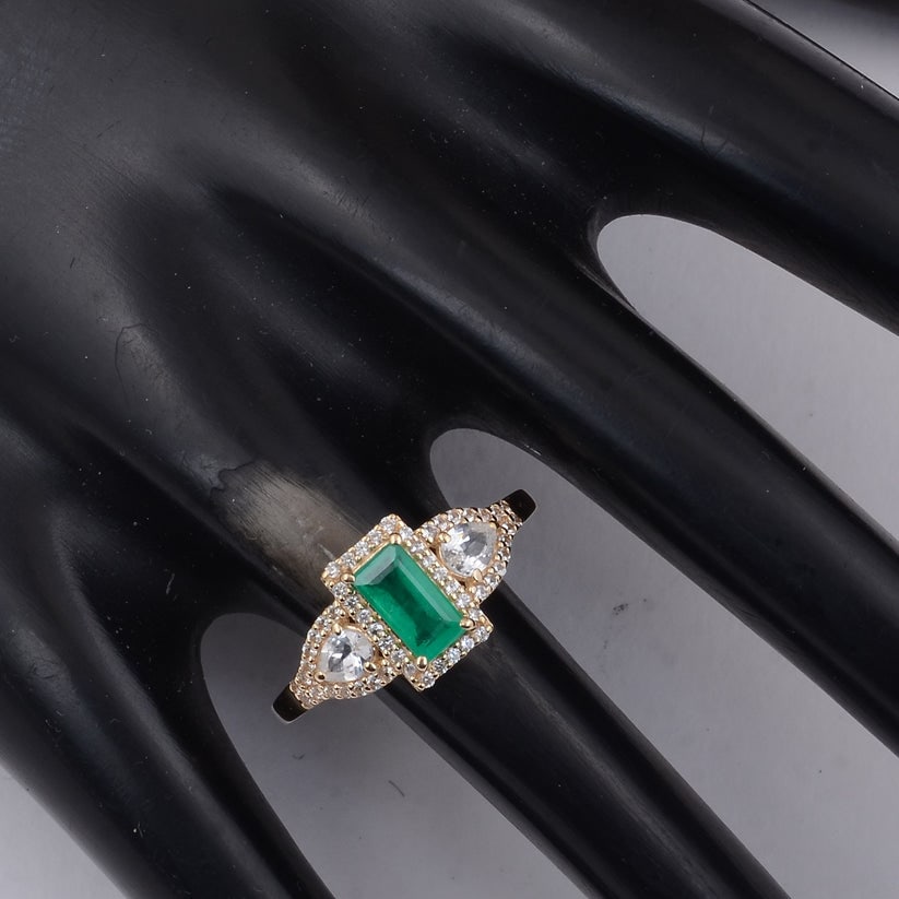 1.22 Ct Baguette Emerald 9K Gold Ring - 2