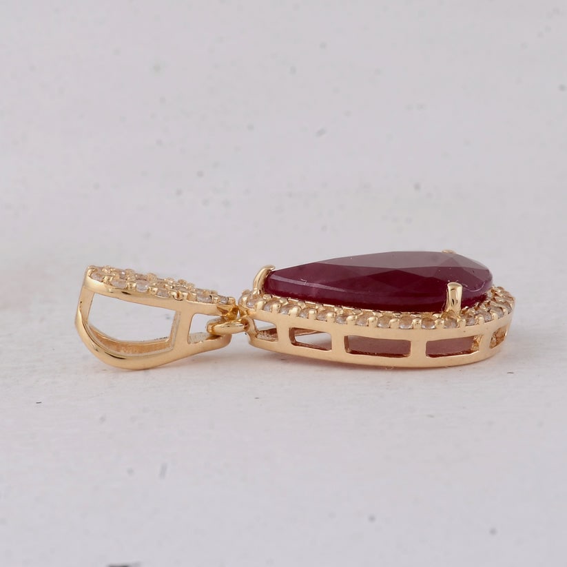 2.64 Ct Pear Ruby 9K Gold Pendant - 3