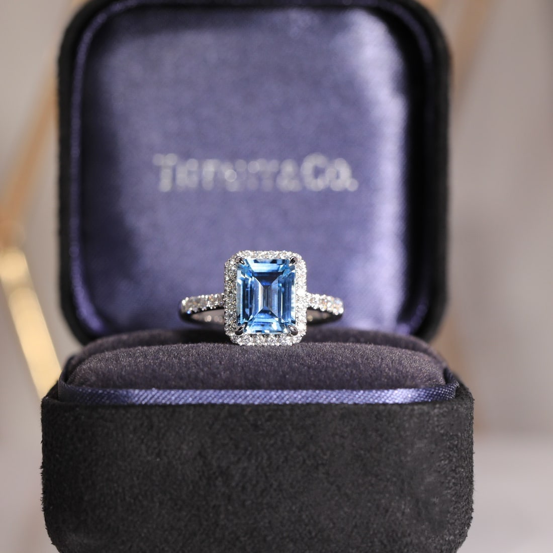 14K GOLD 2.35 CTW NATURAL AQUAMARINE & DIAMOND RING - 2