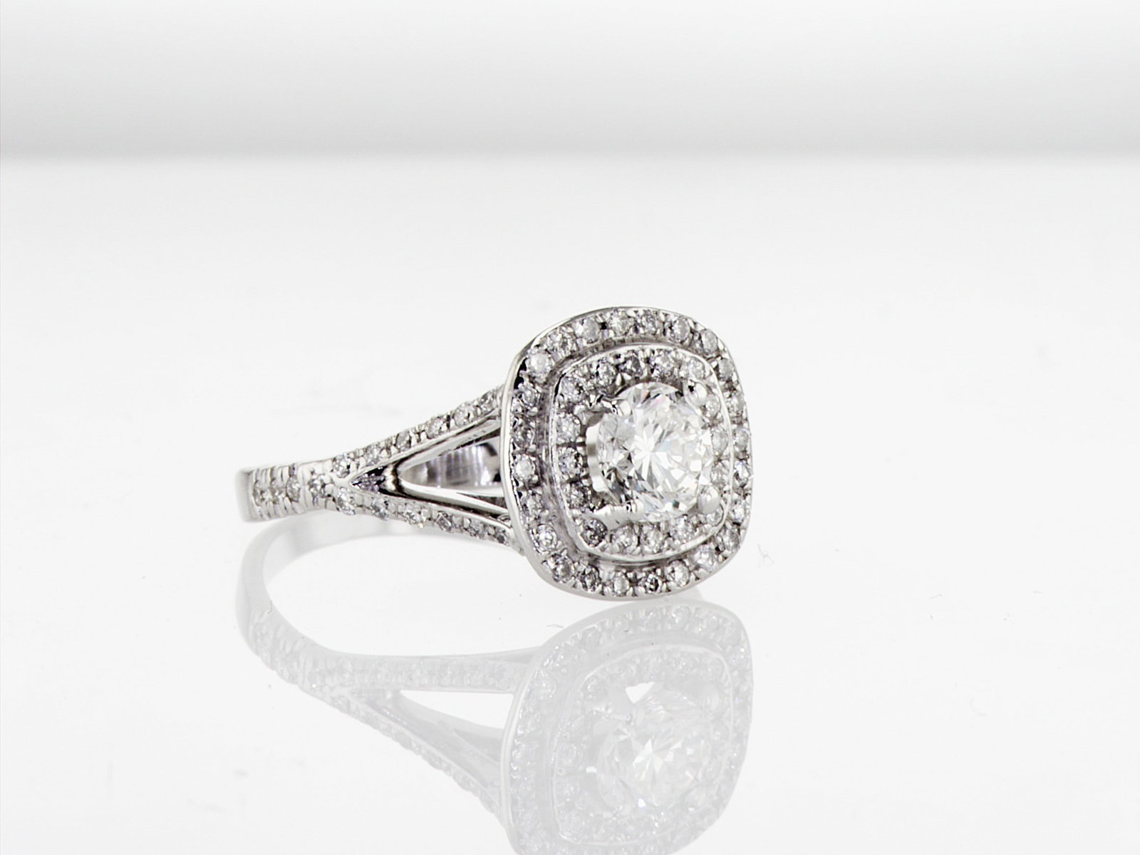 1.06cttw Natural Diamond & Natural Diamond Ring 14K White Gold 2.65 gr - 2