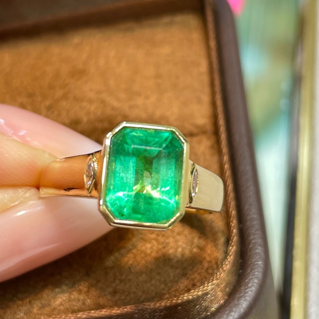 14K GOLD 2.3 CT VIVID GREEN NATURAL EMERALD & DIAMOND RING - 6