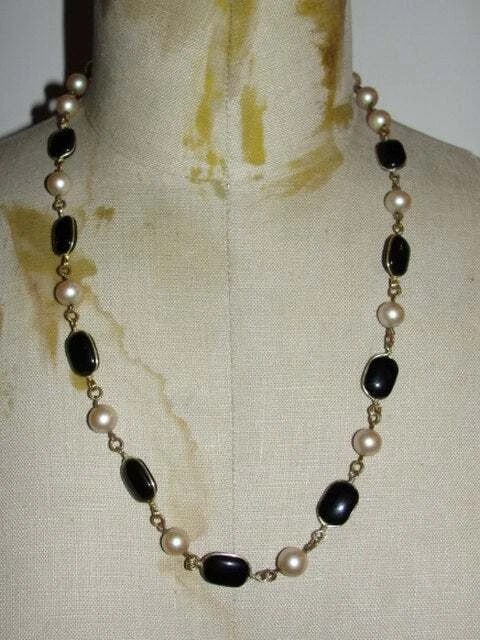 Miriam Haskell Faux Pearl And Gripoix Black Glass Chiclet Necklace - 2