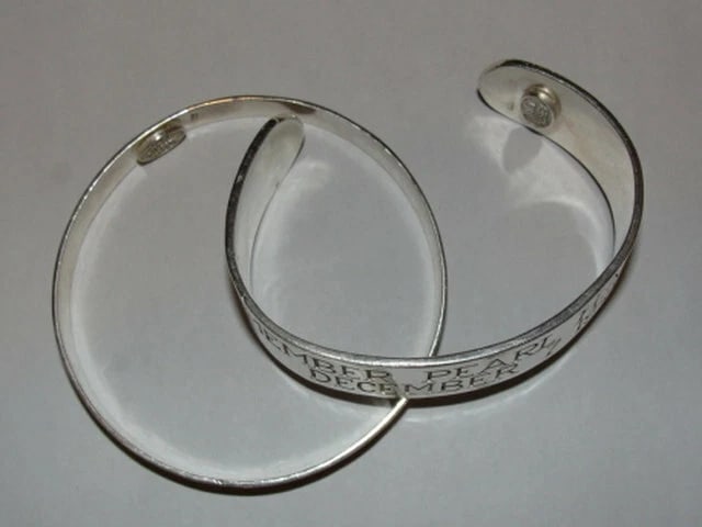 Antiqued Sterling Silver Men's Pearl Harbor Cuff Bracelet Alberto Juan - 4