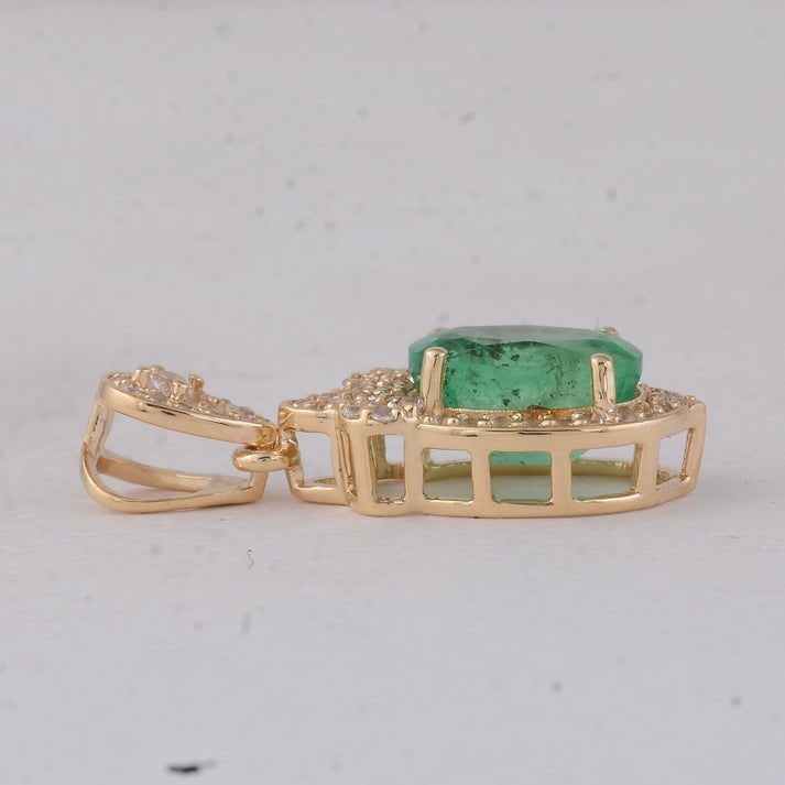 1.59 Ct Oval Emerald 9K Gold Pendant - 3
