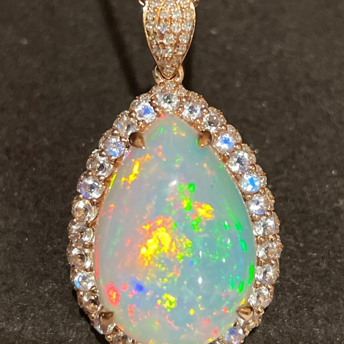 14K GOLD 5.79 CTW NATURAL OPAL & DIAMOND PENDANT - 5
