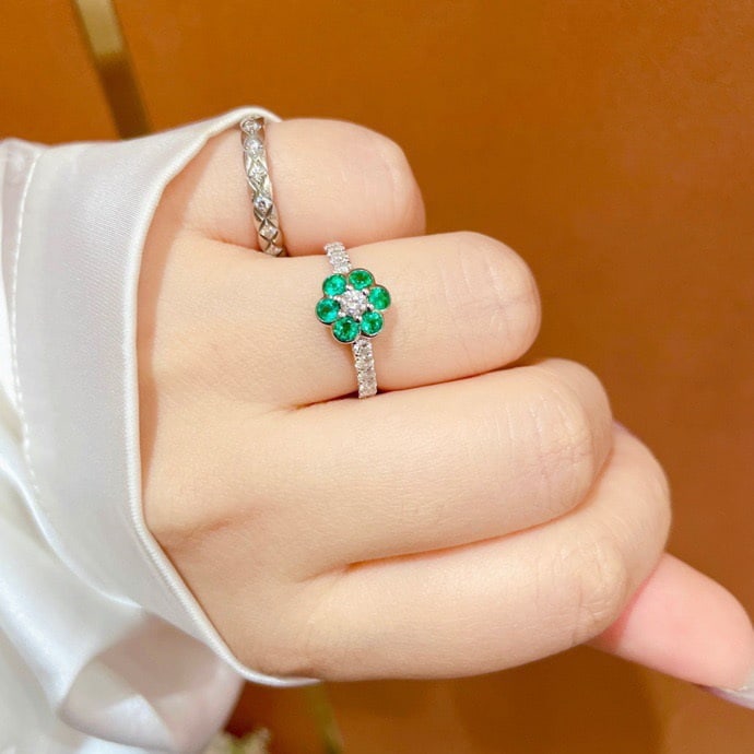 14K GOLD 1.60 CTW VIVID GREEN NATURAL EMERALD & DIAMOND RING - 7