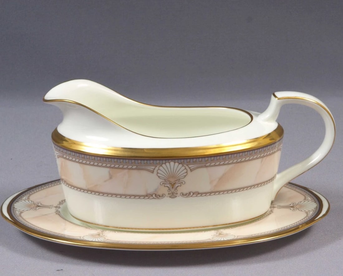 NORITAKE Pacific Majesty Sauce Gravy Boat Underplate Gold 9771 Pink Shells (1 of 4)