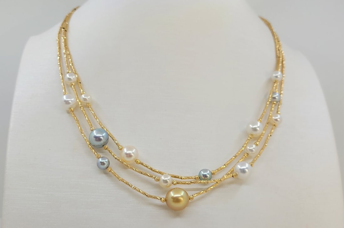 Necklace - 18 kt. Yellow gold - 5×9 mm Akoya pearls - 3