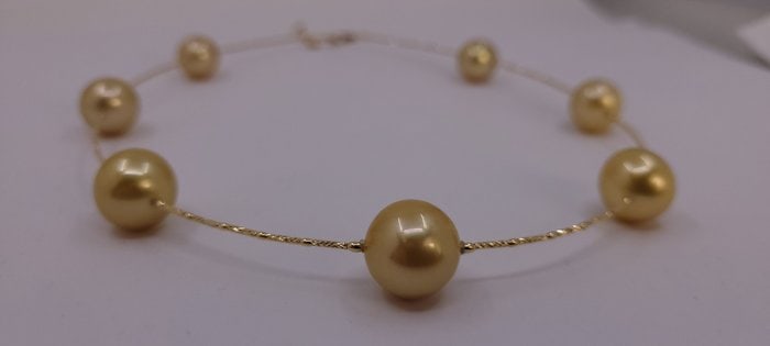 Necklace - 18 kt. Yellow gold, 13x14mm Round Deep Golden South Sea Pearls - 9