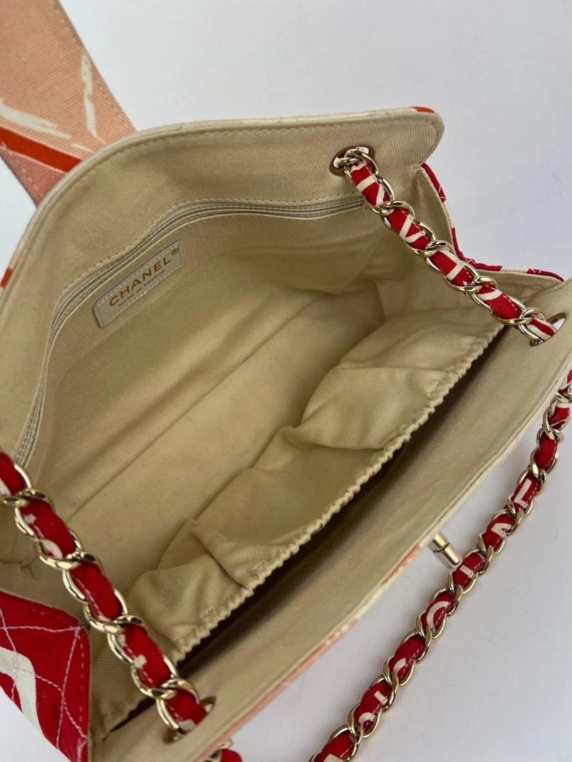 Chanel Eiffel Tower Multicolor Canvas Matelasse Chain Vintage Shoulder Bag - 12