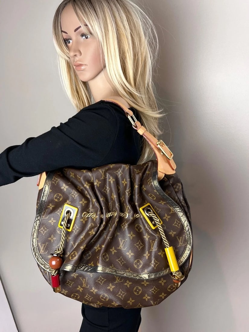 Louis Vuitton Monogram Kalahari GM Shoulder Bag - 14