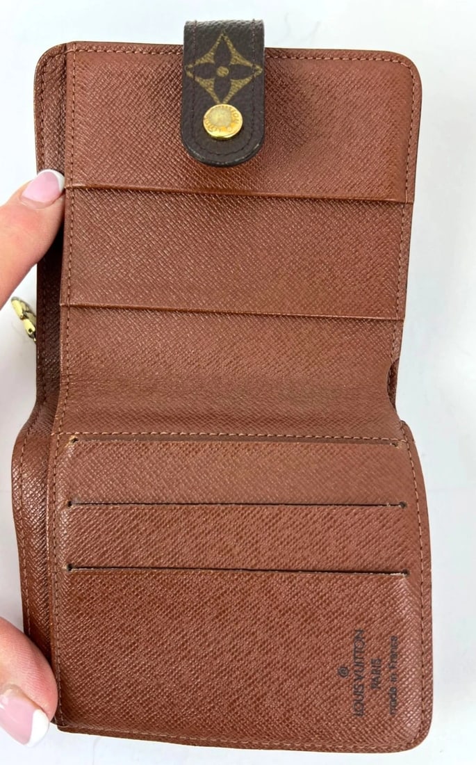 Louis Vuitton Monogram Compact Zip Bifold Vintage Wallet - 13