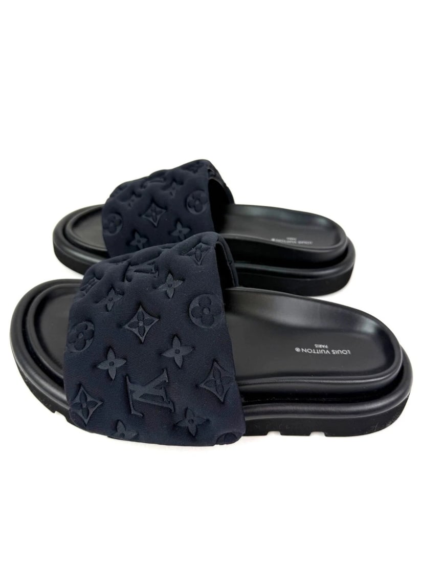 LOUIS VUITTON Pool Pillow Mules Slides Shoe - 8