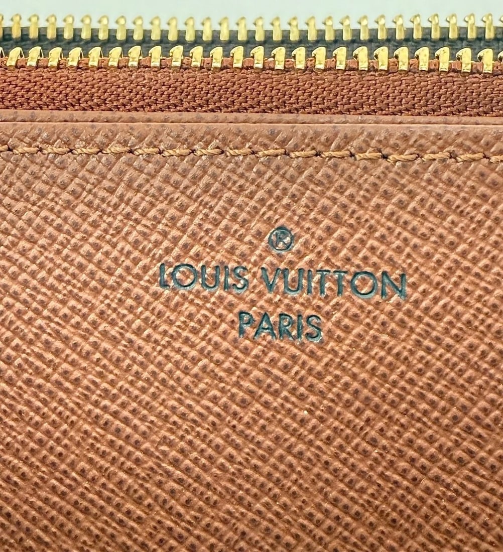 LOUIS VUITTON Zippy Monogram Leather Wallet Clutch - 4