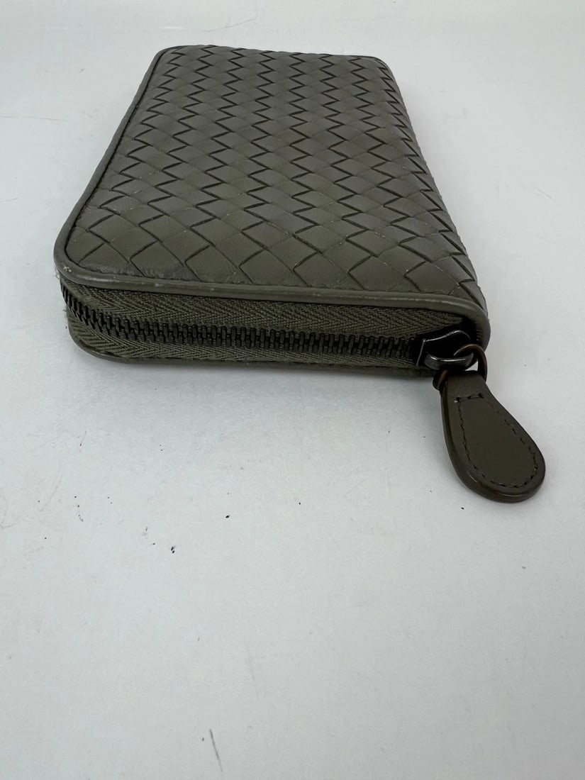 Bottega Veneta Gray Intrecciato Zip Around Leather Wallet Clutch - 12