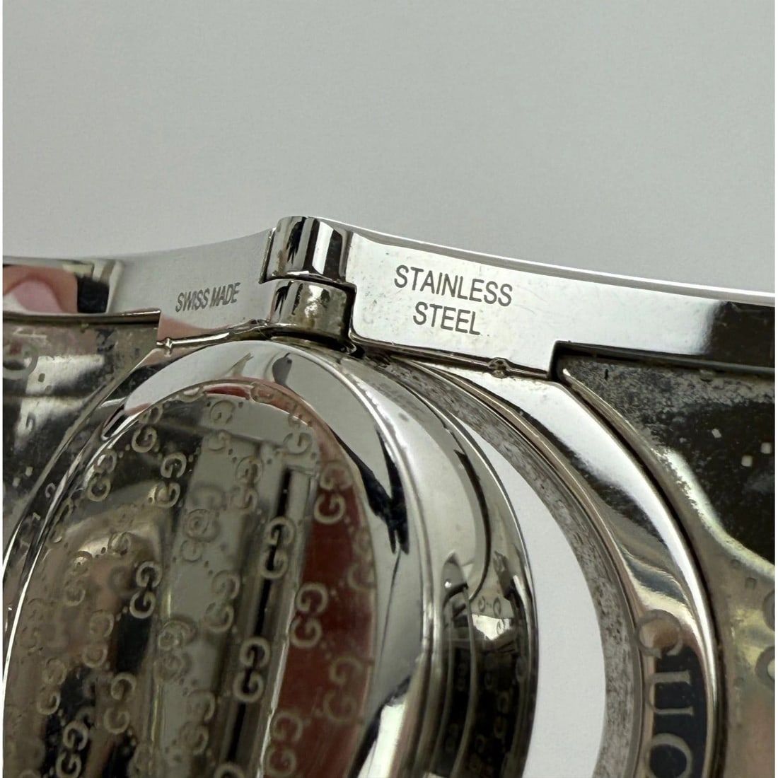 Gucci 112 Twirl GG Supreme Stainless Steel 33mm Quartz Watch - 10