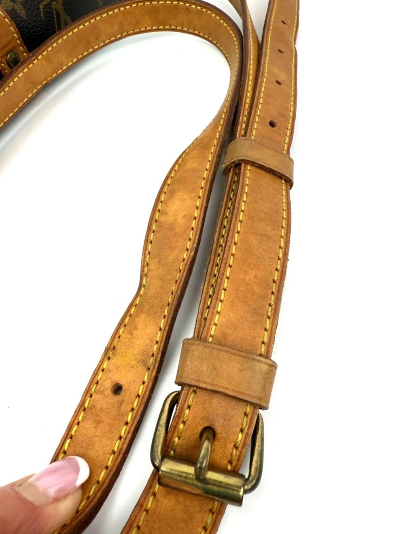 Louis Vuitton Monogram Saumur 30 Vintage Saddle Messenger CrossbodyBag - 15