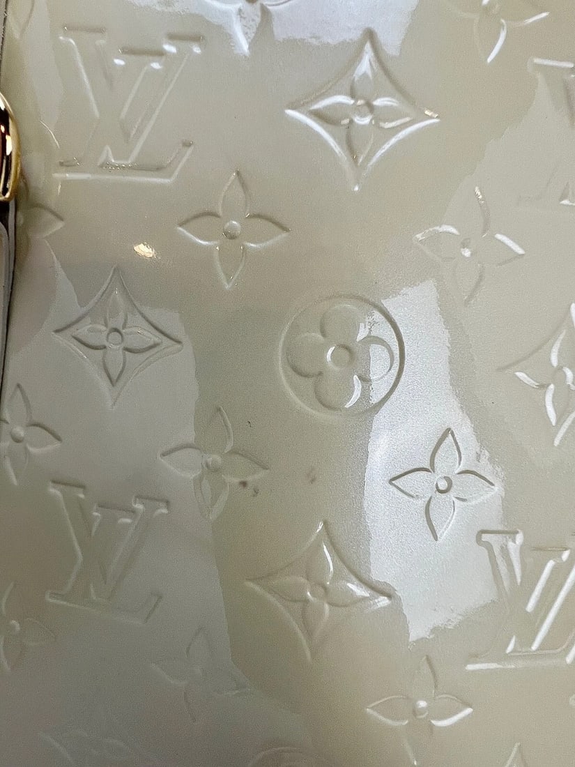 LOUIS VUITTON Monogram White Vernis Avalon MM Tote Hand Shoulder Bag - 9