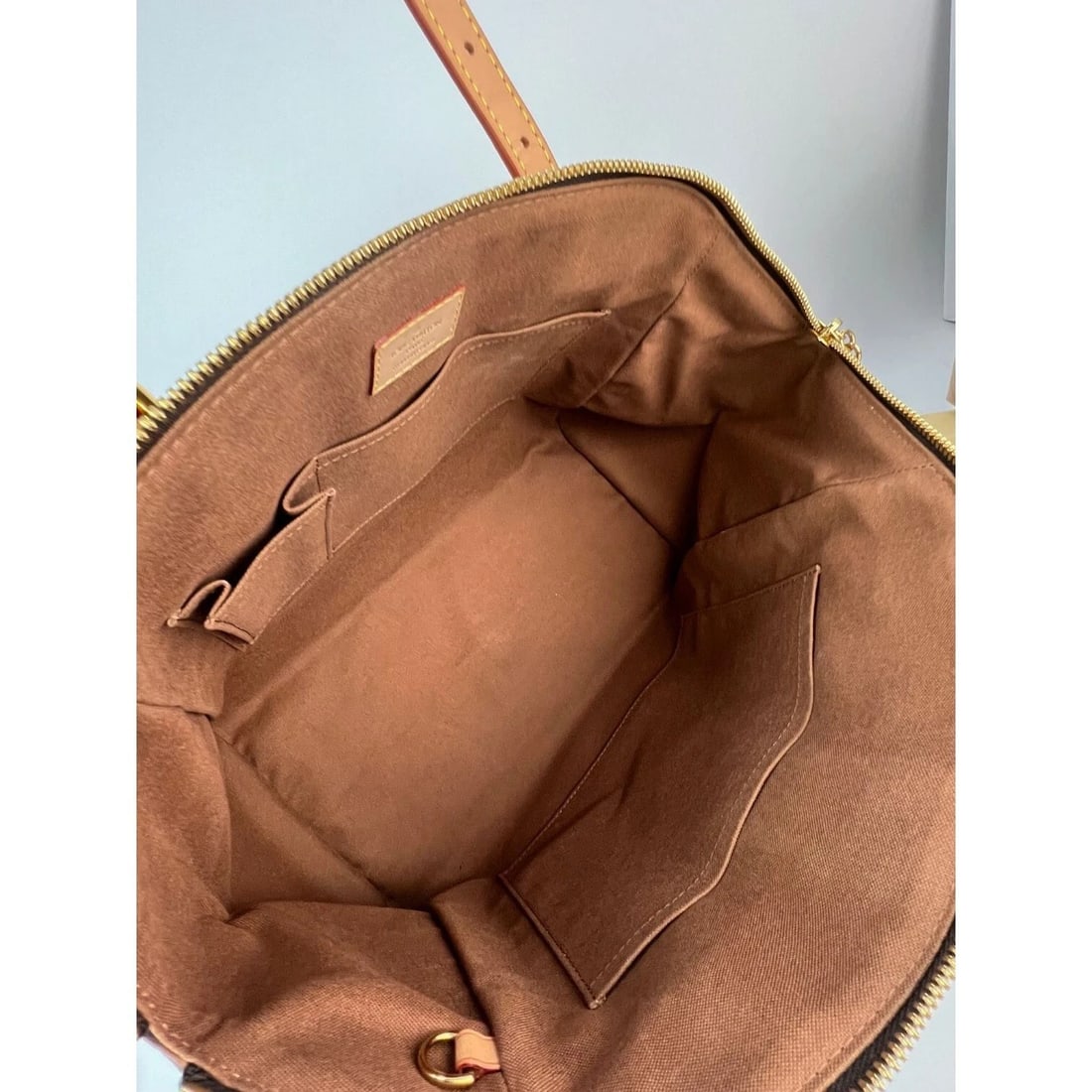 Louis Vuitton Tivoli GM Monogram Shoulder Bag - 9