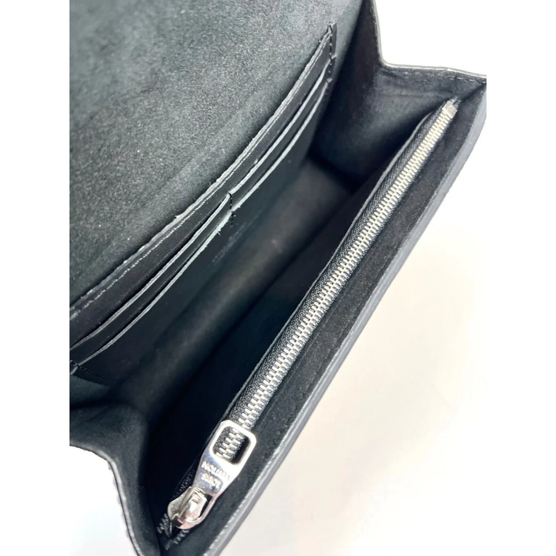 LOUIS VUITTON Reverse Giant Monogram Dauphine Bumbag Clutch - 3