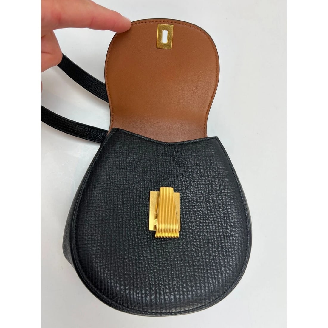 Bottega Veneta Palmellato Calfskin rounded Belt Waist Bag Black - 9