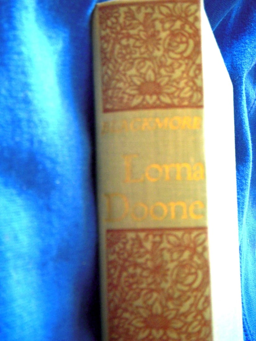 Blackmore, R.D. LORNA DOONE A ROMANCE OF EXMOOR 1943 HC in Sleeve Heritage Press - 2