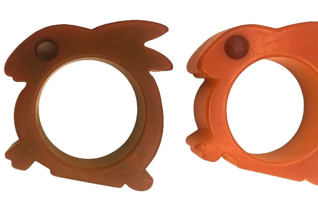 Art Deco 1930's Butterscotch Bakelite Rabbit Napkin Holders Set of 8 - 3