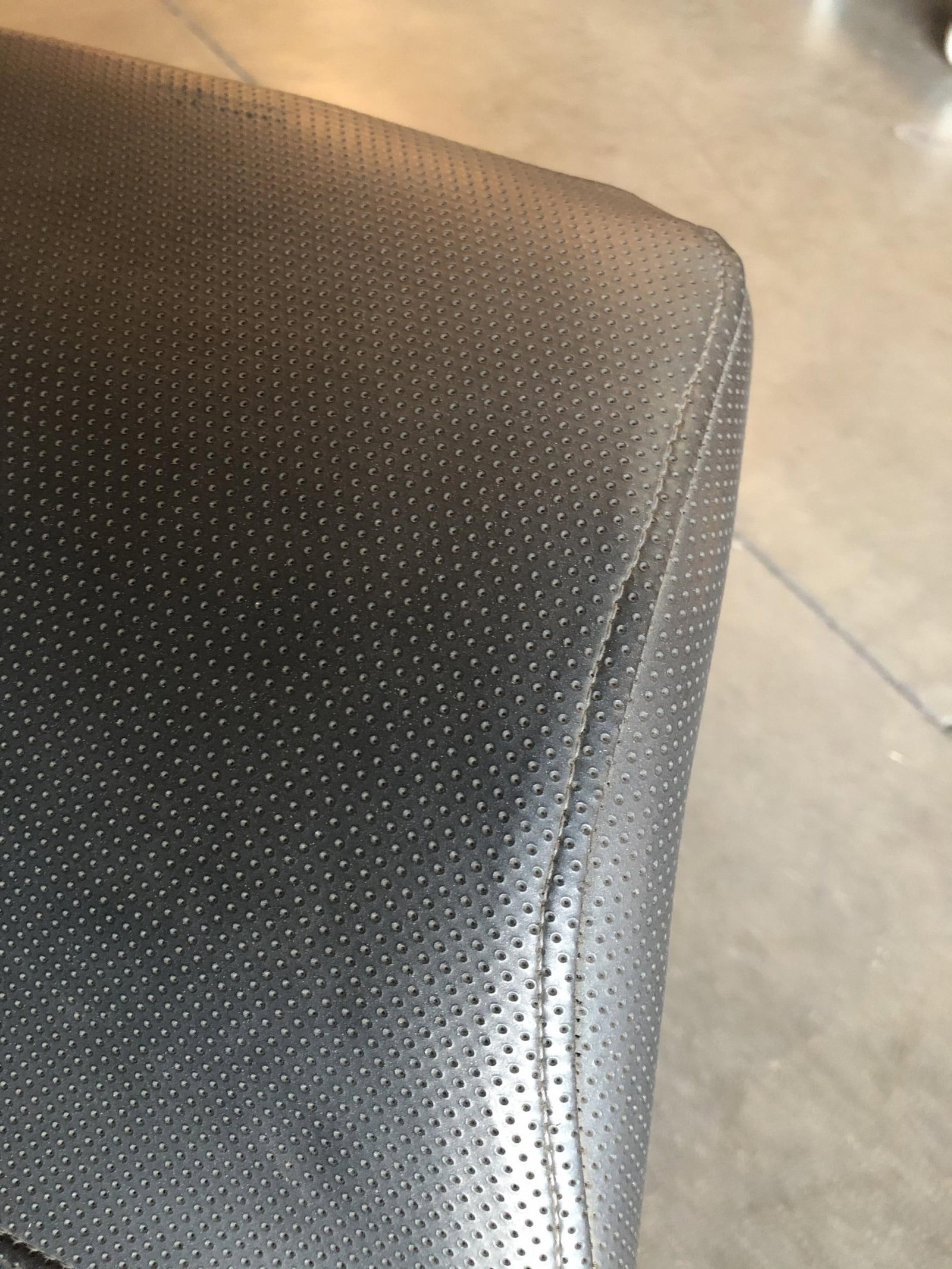 Modernist Leather Captian's Lounge Chair with Chrome Base, Circa 1980 - 5