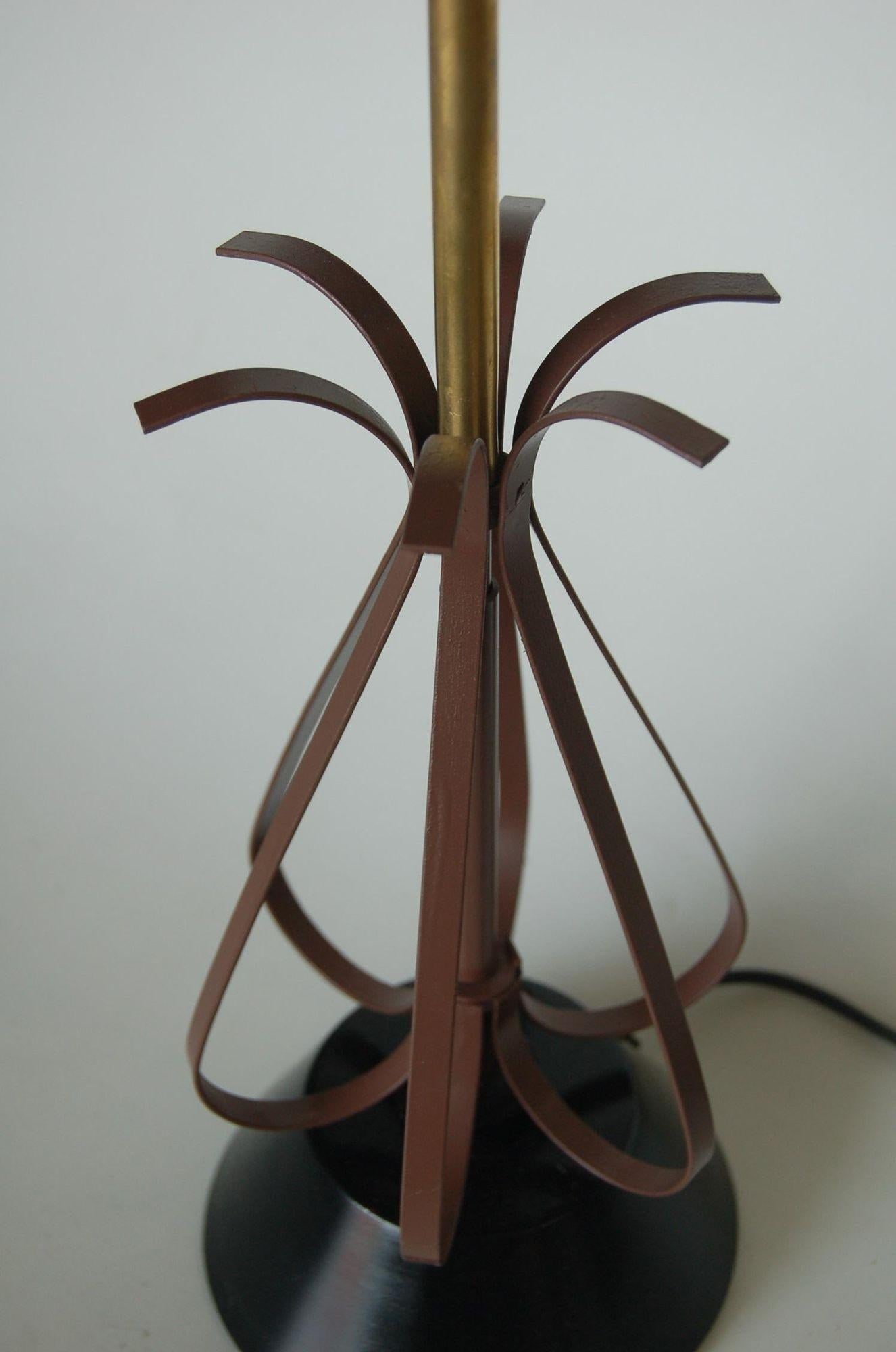 Midcentury Scalloped Steel and Brass Table Lamp - 2