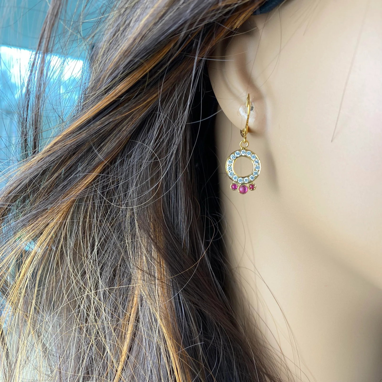 14 Karat Yellow Gold Leverback Hoop Earrings Diamond Ruby Circle 1.40 Carat - 2 Pieces - 6
