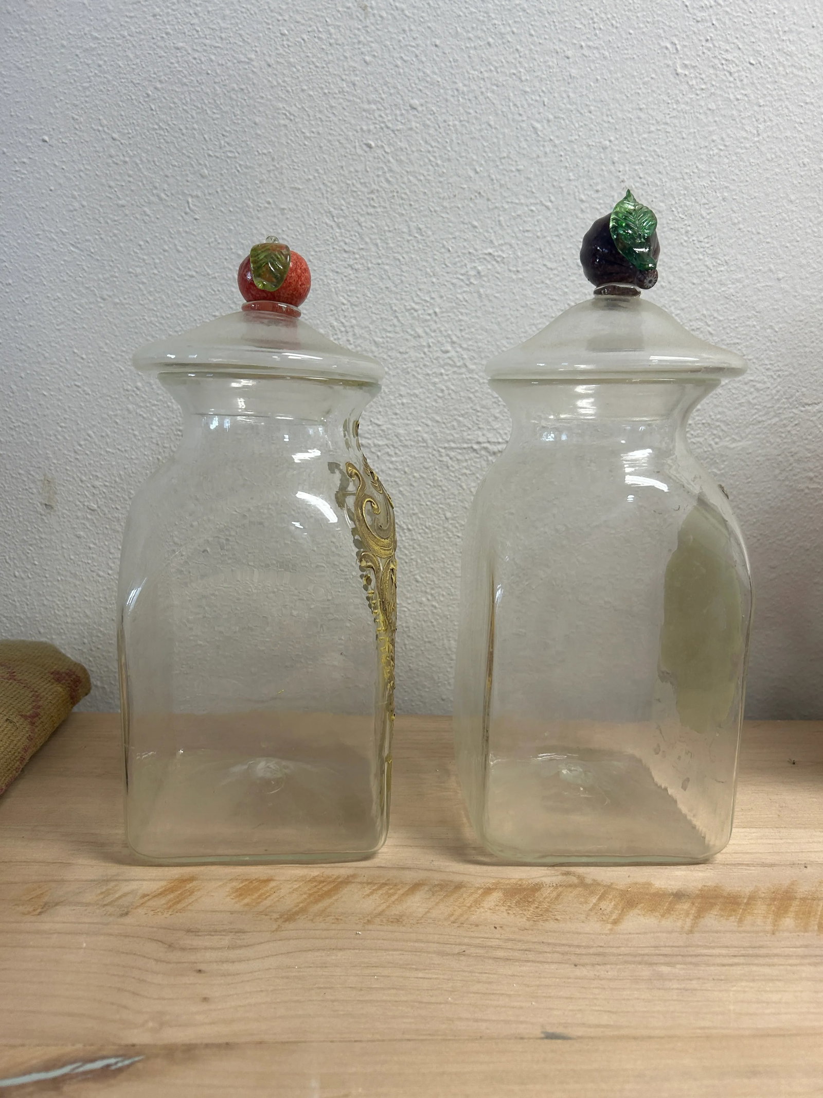 Antique Murano Glass Pharmacy / Apothecary Canisters, a Pair - 3