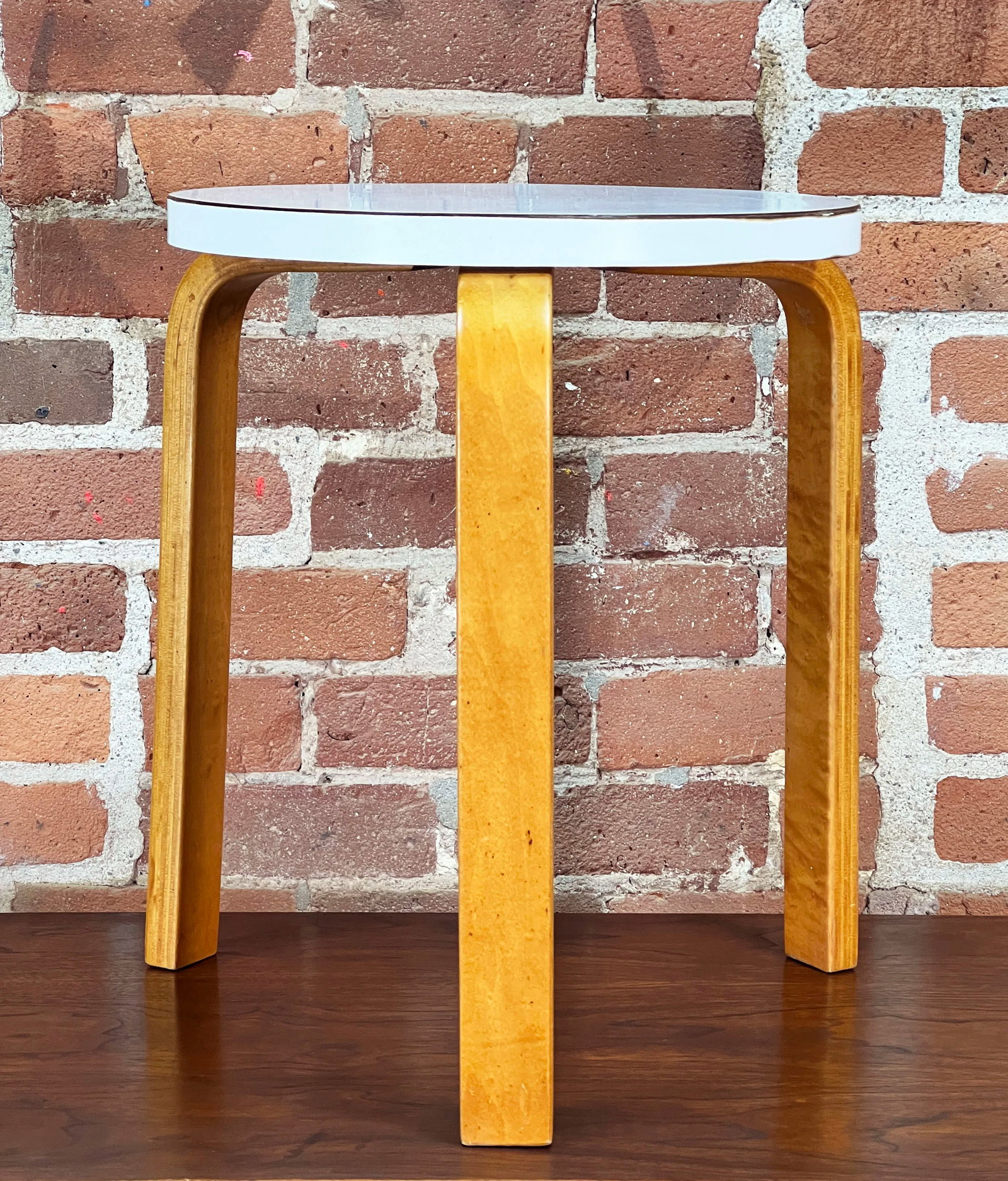 Rare 1950's Alvar Aalto 3 Legged Stool / Side Table Model 60 in Original White Formica & Birch - 7