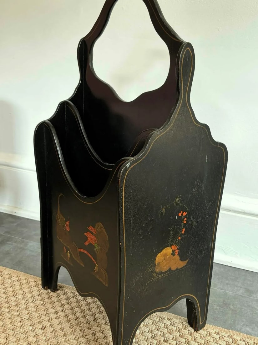 Vintage 1990s Hand-Painted Chinoiserie Magazine Rack - 6