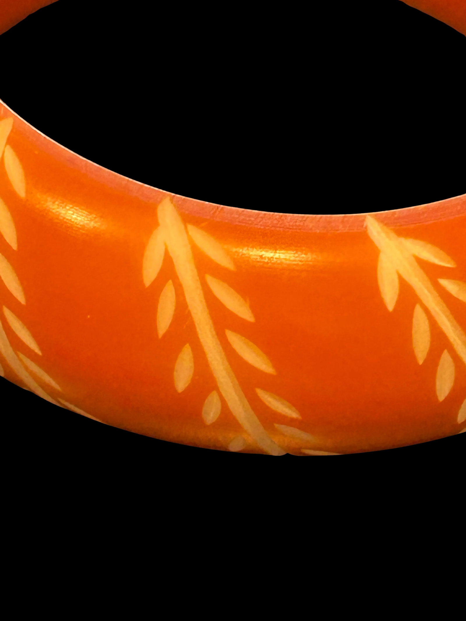 Vintage Bakelite Bangle Bracelet in Chunky Orange With Carved White Floral and Leaf Design, Domed - 4