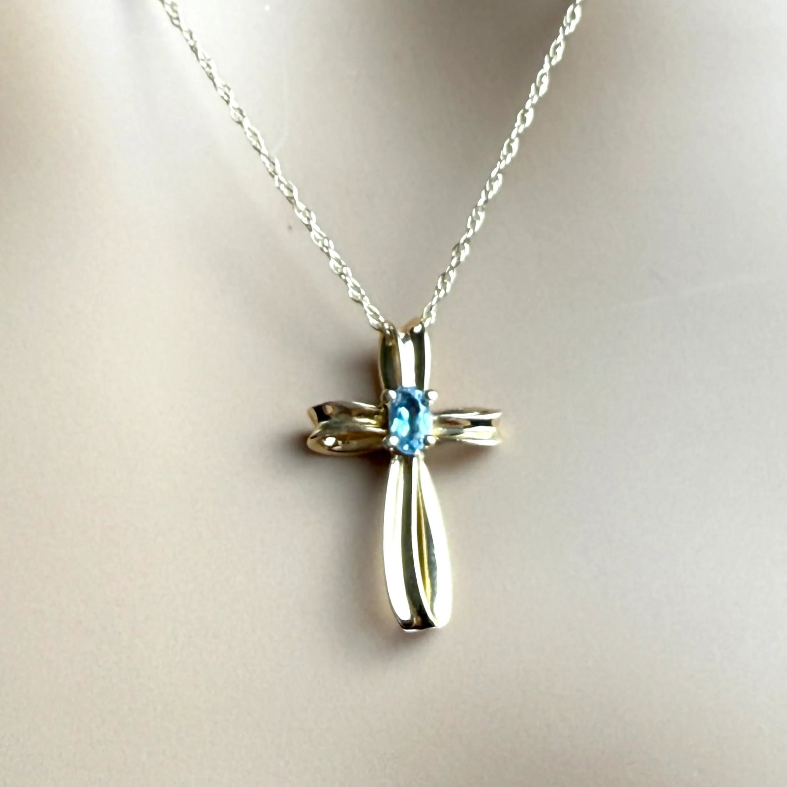 14k Yellow Gold Aquamarine Cross Pendant Necklace - 7