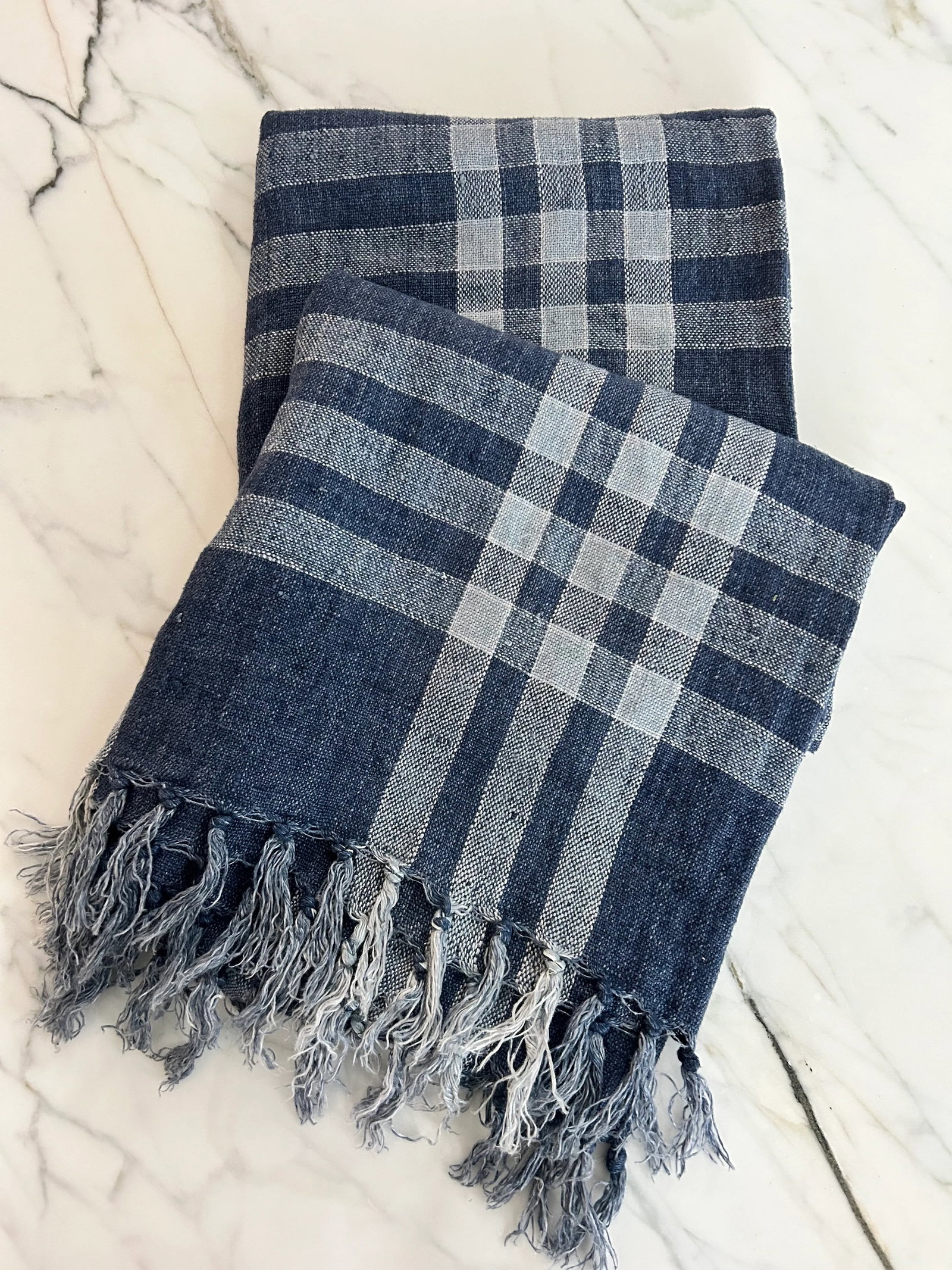 Bunny Williams for Pine Cone Hill 100% Linen Plaid Navy White Throw ââ‚¬Å - 2