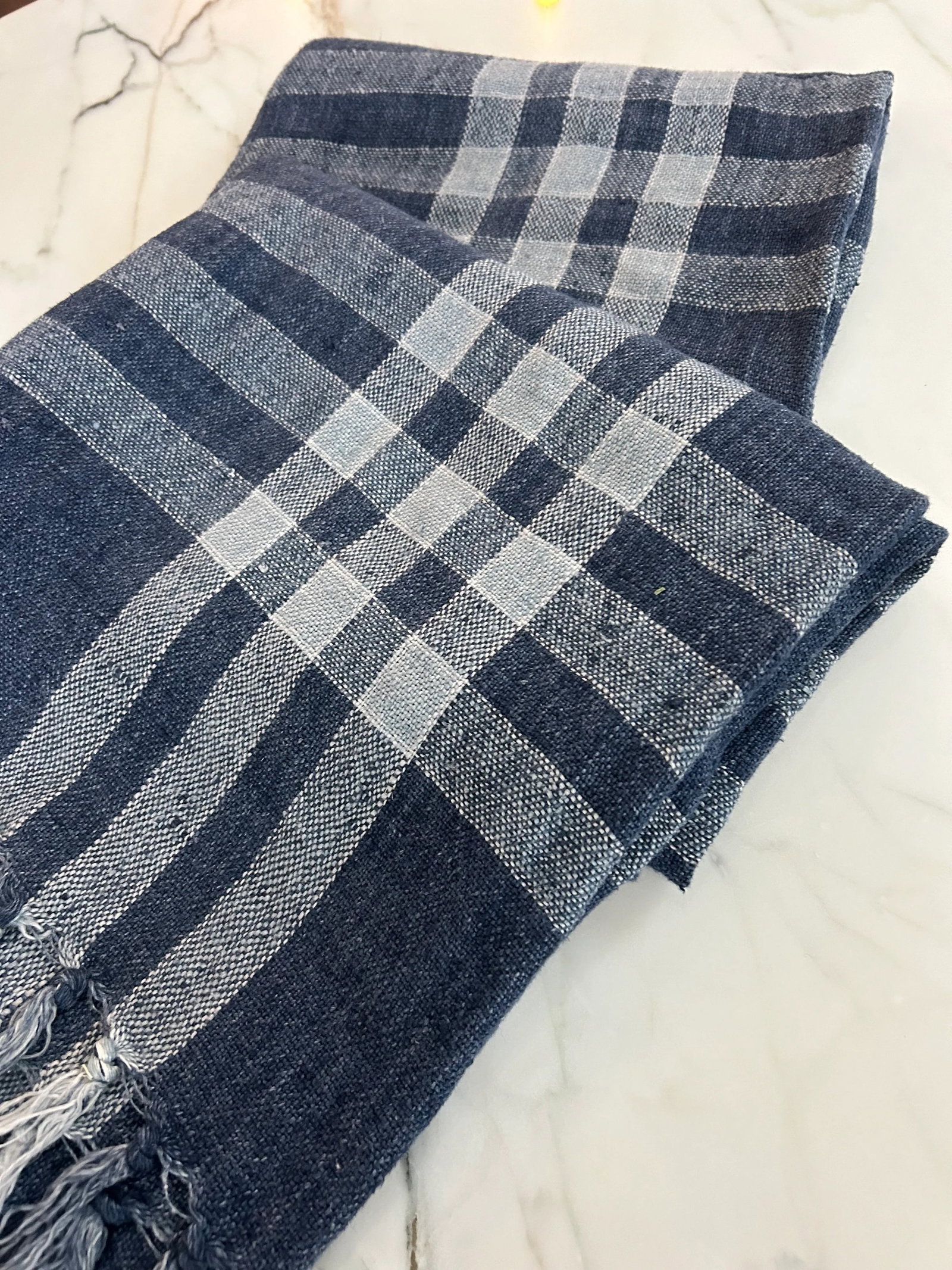 Bunny Williams for Pine Cone Hill 100% Linen Plaid Navy White Throw ââ‚¬Å - 4