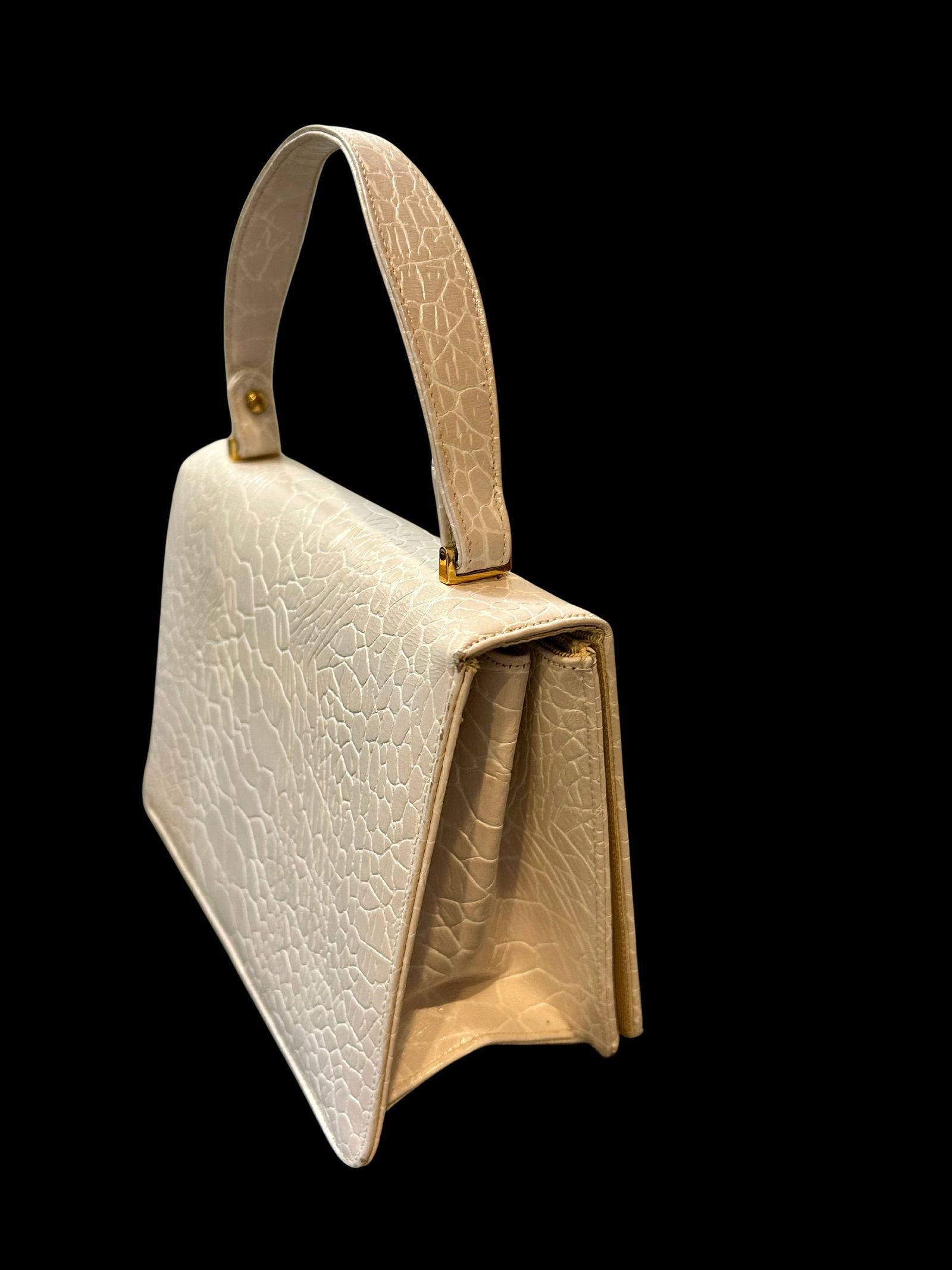 Magda Makkay Vintage White/Ivory Croc-Embossed Leather Handbag – Gold-Tone Clasp, Original - 6