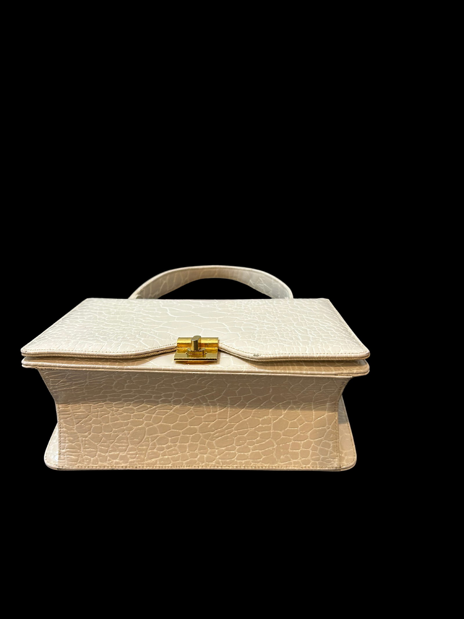 Magda Makkay Vintage White/Ivory Croc-Embossed Leather Handbag – Gold-Tone Clasp, Original - 7