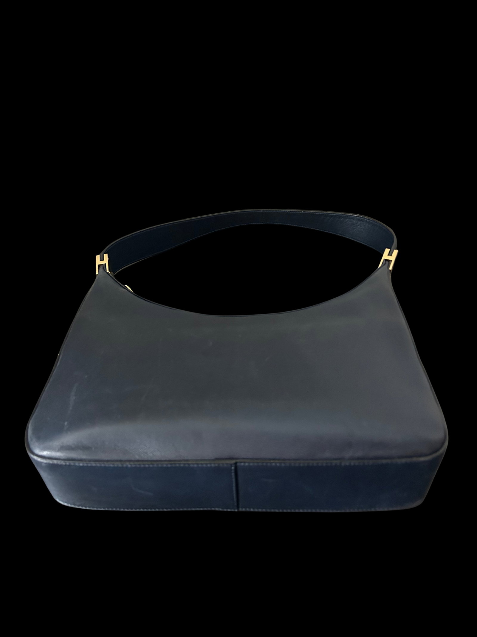 Late 20th Century St. John Dark Navy Leather Shoulder Bag – Genuine Leather, Gold-Tone - 10